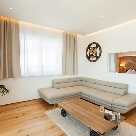 Panorama Planai Apartment *